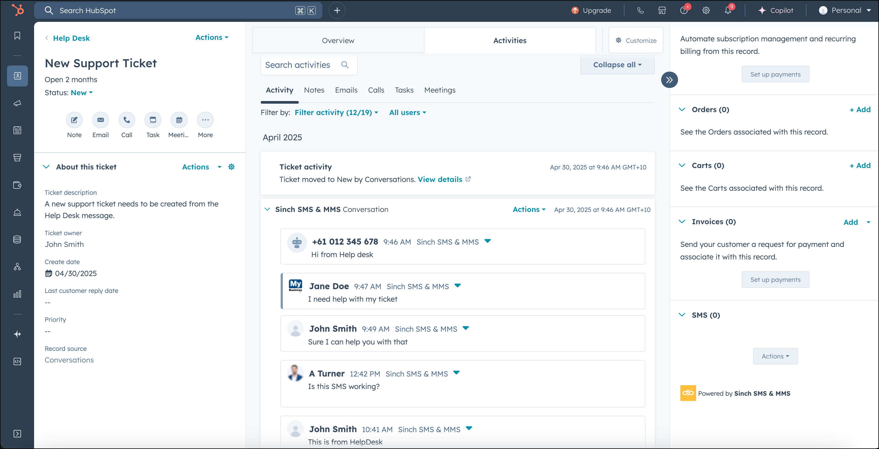 Resumen de tickets de HubSpot con la pestaña de actividades.