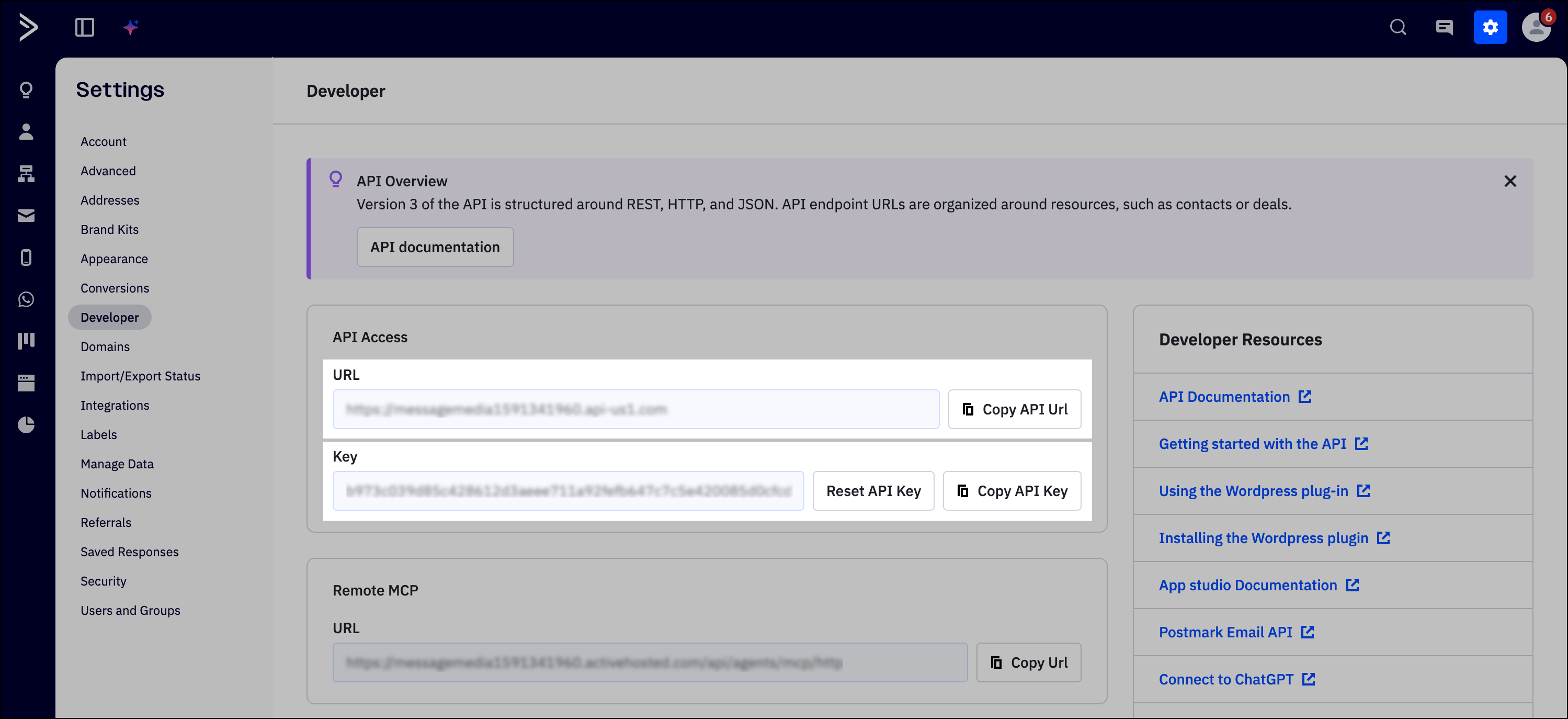 Copiez l'URL de l'API et copiez la clé API.
